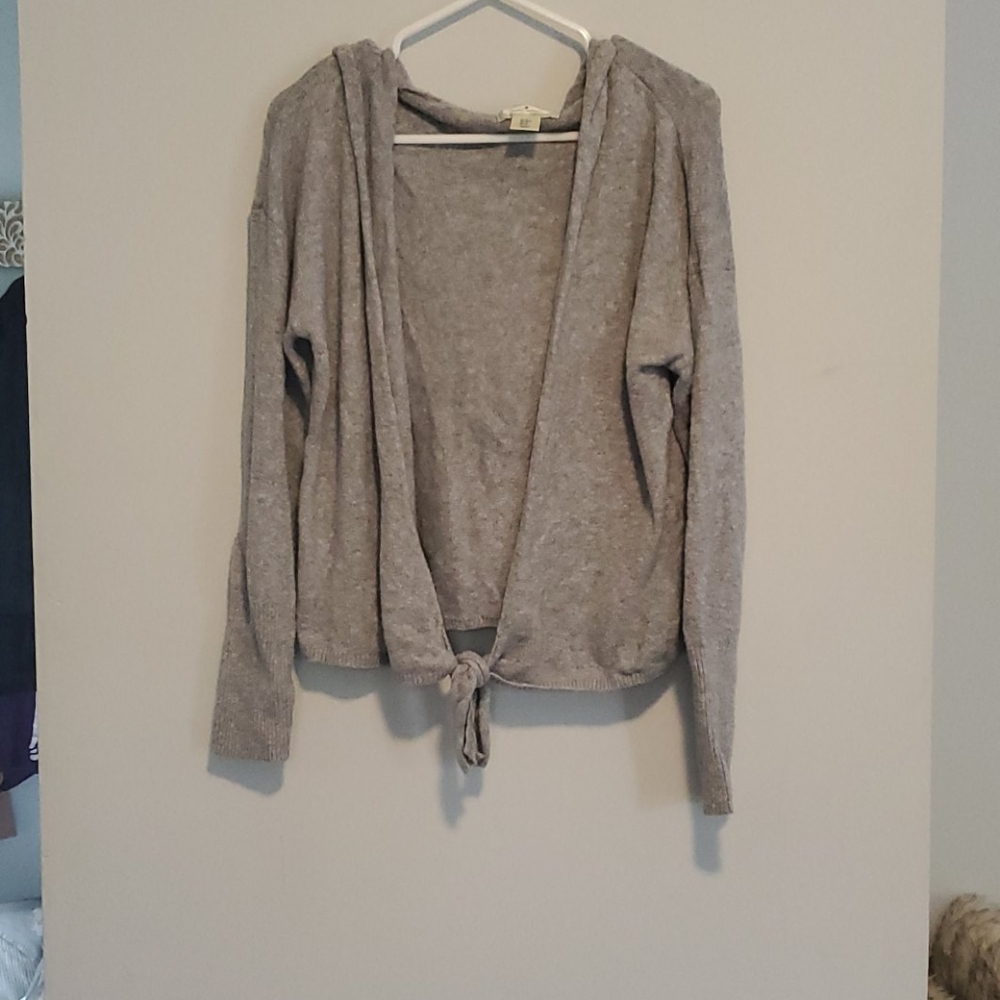 💫 2/$30 • Tie up cardigan with hood